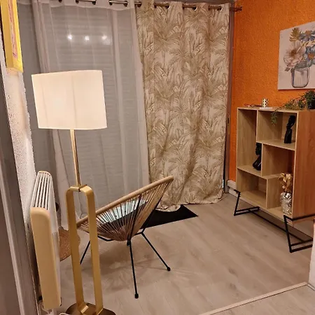 Apartman Mimilou Eleuthera 300 M Centre Naturiste