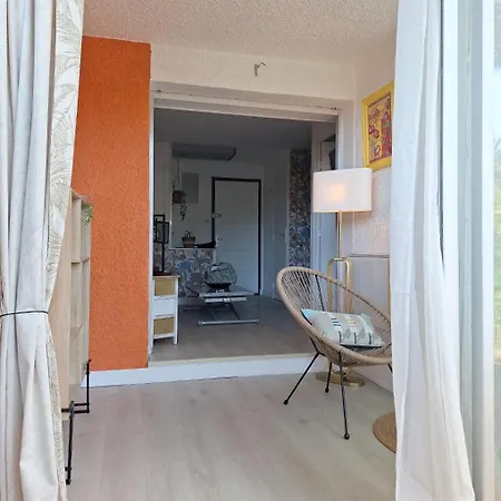 Mimilou Eleuthera 300 M Centre Naturiste * Agde