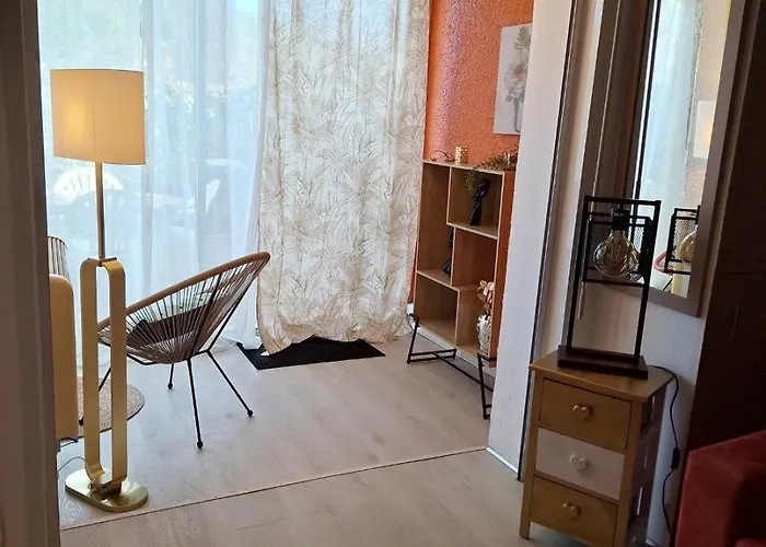 Mimilou Eleuthera 300 M Centre Naturiste Agde