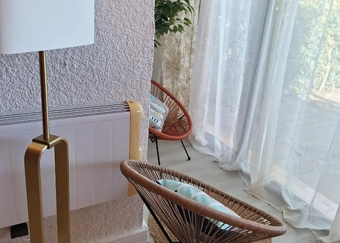 Apartment Mimilou Eleuthera 300 M Centre Naturiste *