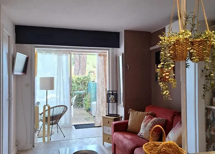 Mimilou Eleuthera 300 M Centre Naturiste Apartamento *