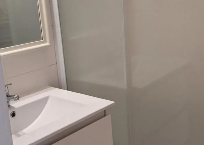 Mimilou Eleuthera 300 M Centre Naturiste Apartamento *