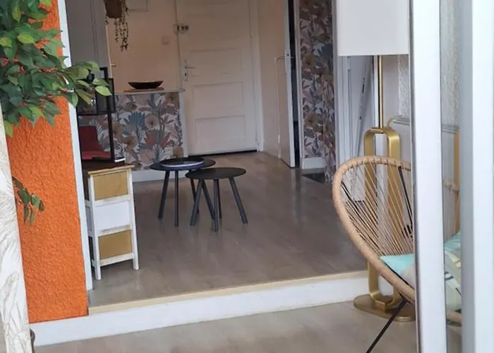 Mimilou Eleuthera 300 M Centre Naturiste Appartement *